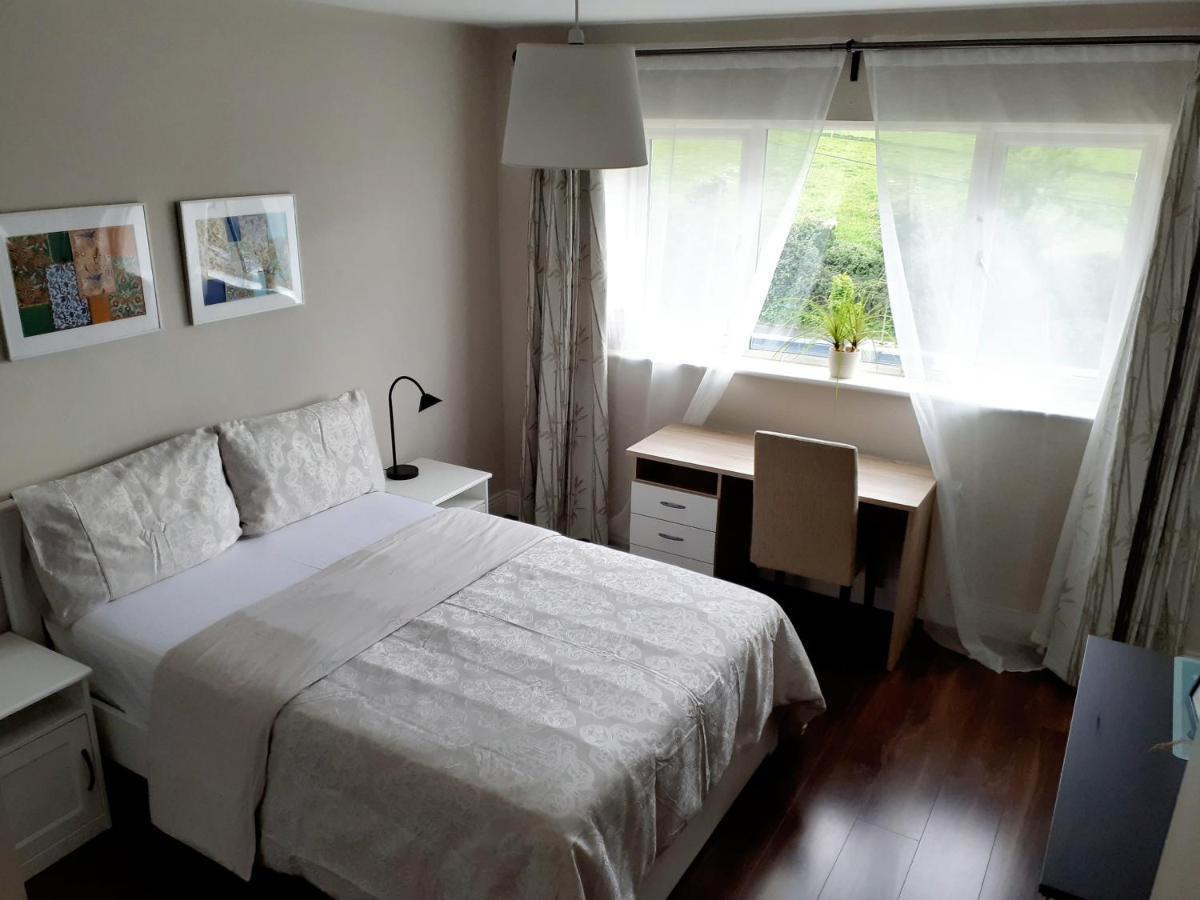 Ensuite At The Foot Of Dublin Mountains Exteriör bild